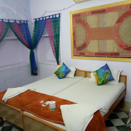 Ratan Hostel Jaisalmer Buitenkant foto