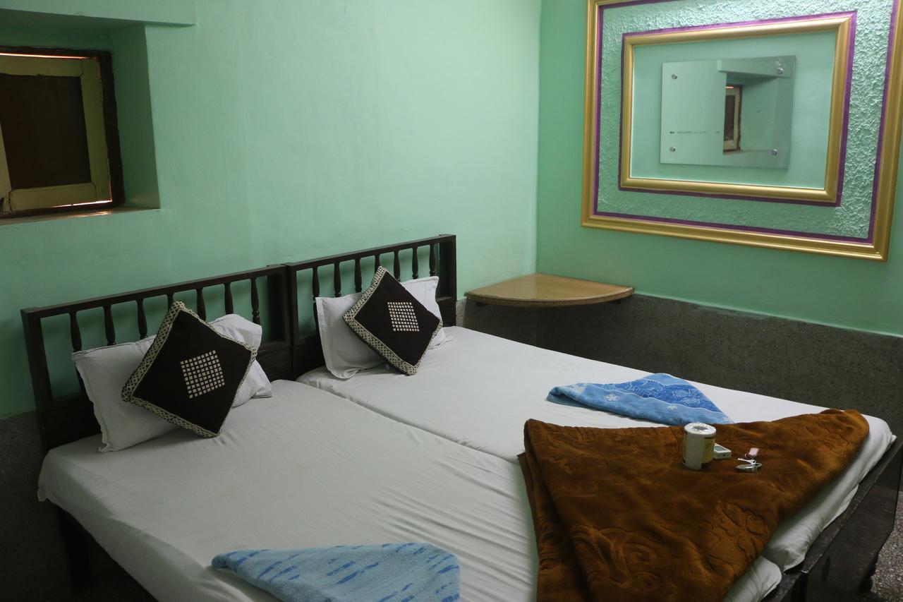 Ratan Hostel Jaisalmer Buitenkant foto